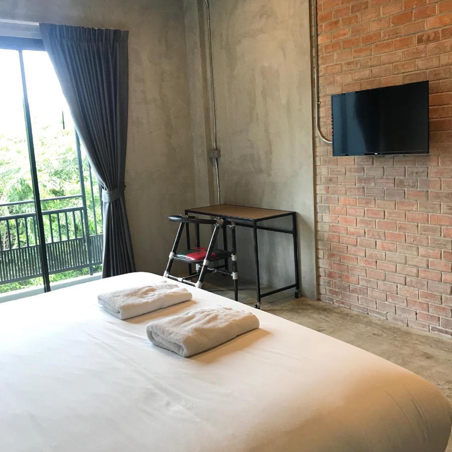 Mosstel Hotel Phitsanulok Buitenkant foto