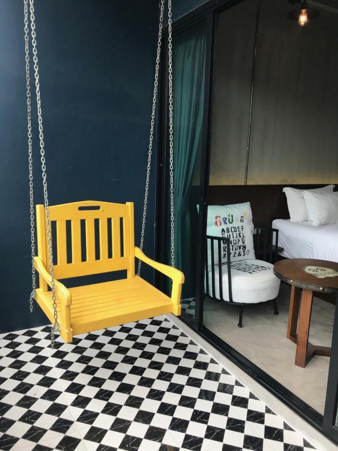 Mosstel Hotel Phitsanulok Buitenkant foto