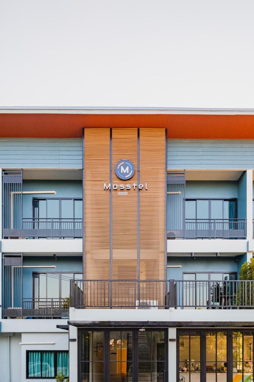 Mosstel Hotel Phitsanulok Buitenkant foto