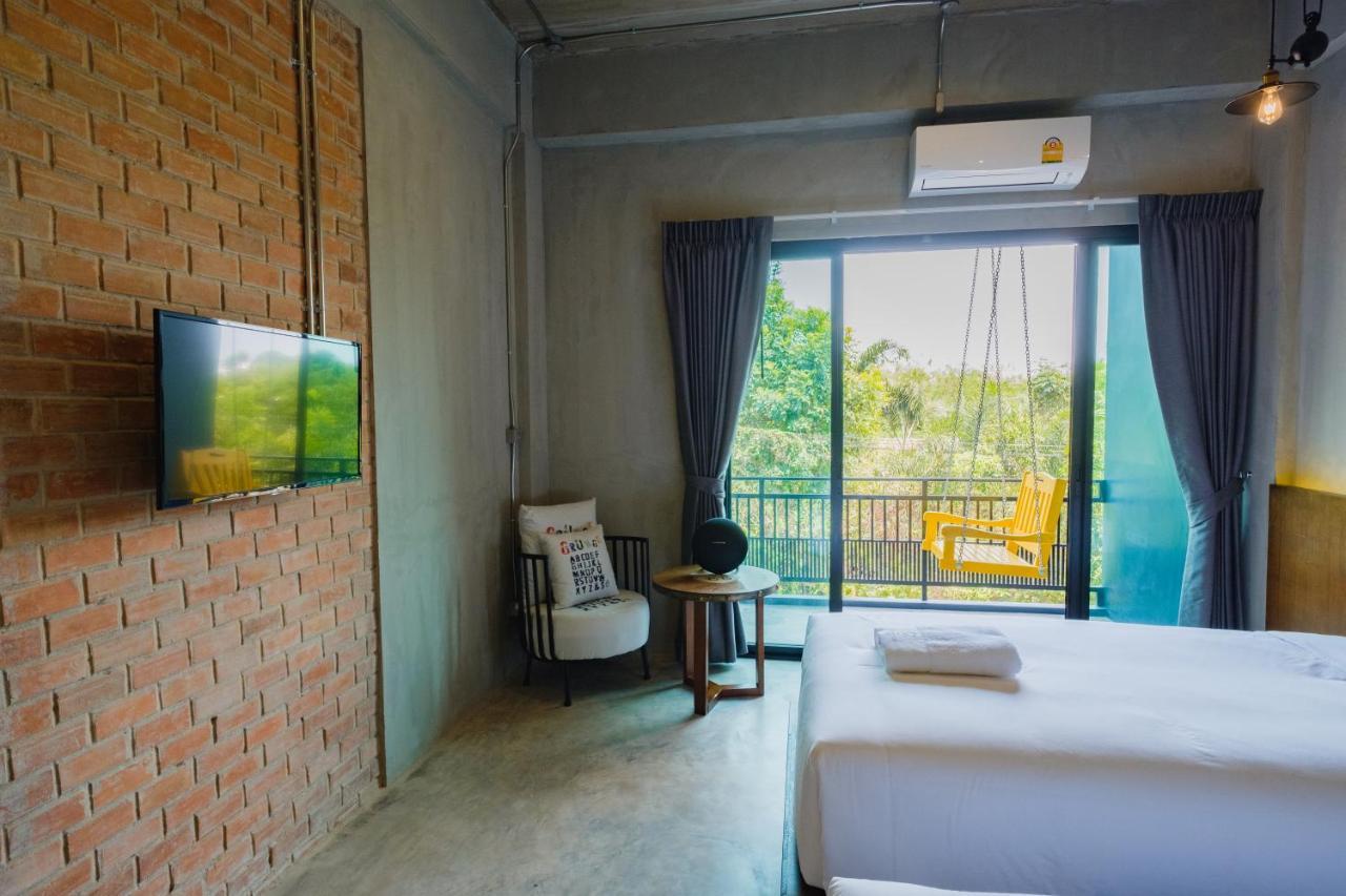 Mosstel Hotel Phitsanulok Buitenkant foto